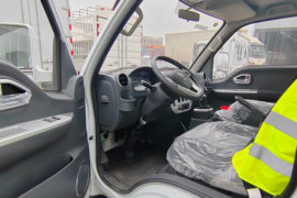 EV200 电动载货车内饰图片