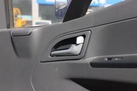 骏铃G&nbsp;自卸车驾驶室                                               图片