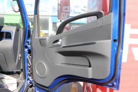 骏铃G&nbsp;自卸车驾驶室                                               图片