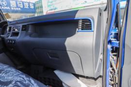 骏铃G&nbsp;自卸车驾驶室                                               图片