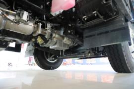 骏铃G&nbsp;自卸车底盘                                                图片