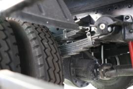 骏铃G&nbsp;自卸车底盘                                                图片