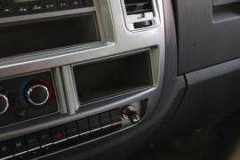 V系&nbsp;电动自卸车驾驶室图片