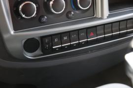 V系&nbsp;电动自卸车驾驶室图片