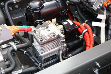 �������� ��ʨ 5T 4.15�׵��Ŵ��綯��դʽ�Ῠ98.04kWhͼƬ