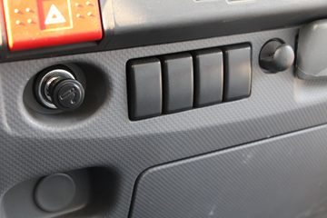 ���� ��ʮ��KV100 120���� 4.13�׵�����ʽ�Ῠ(QL5043XXYBUHAJ)ͼƬ