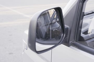 ���� �ٹ��¿� ������ 1.8L 125���� ���� 3.3�׵�������΢��(����)(��˫̥)(LZW1030LT6B)ͼƬ