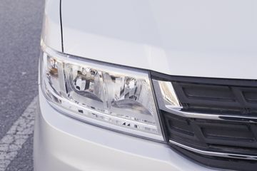 ���� �ٹ��¿� ������ 1.8L 125���� ���� 3.3�׵�������΢��(����)(��˫̥)(LZW1030LT6B)ͼƬ