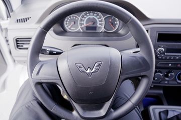 ���� �ٹ��¿� ������ 1.8L 125���� ���� 3.3�׵�������΢��(����)(��˫̥)(LZW1030LT6B)ͼƬ