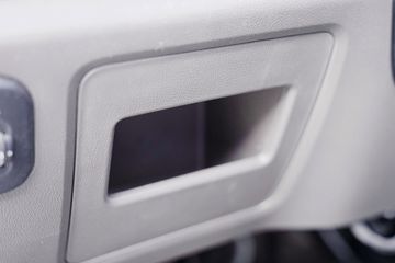 ���� �ٹ��¿� ������ 1.8L 125���� ���� 3.3�׵�������΢��(����)(��˫̥)(LZW1030LT6B)ͼƬ