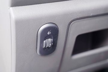 ���� �ٹ��¿� ������ 1.8L 125���� ���� 3.3�׵�������΢��(����)(��˫̥)(LZW1030LT6B)ͼƬ