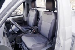 五菱 荣光新卡 基本型 1.8L 125马力 汽油 3.3米单排栏板微卡(国六)(后双胎)(LZW1030LT6B)