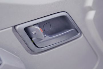 ���� �ٹ��¿� ������ 1.8L 125���� ���� 3.3�׵�������΢��(����)(��˫̥)(LZW1030LT6B)ͼƬ