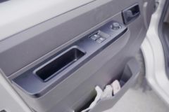 五菱 荣光新卡 基本型 1.8L 125马力 汽油 3.3米单排栏板微卡(国六)(后双胎)(LZW1030LT6B)