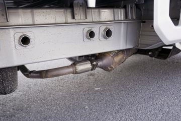 ���� �ٹ��¿� ������ 1.8L 125���� ���� 3.3�׵�������΢��(����)(��˫̥)(LZW1030LT6B)ͼƬ