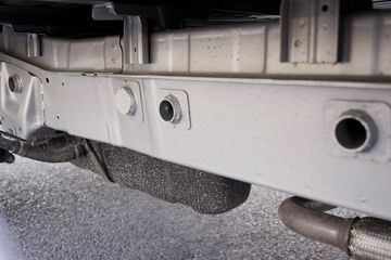 ���� �ٹ��¿� ������ 1.8L 125���� ���� 3.3�׵�������΢��(����)(��˫̥)(LZW1030LT6B)ͼƬ