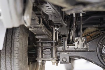 ���� �ٹ��¿� ������ 1.8L 125���� ���� 3.3�׵�������΢��(����)(��˫̥)(LZW1030LT6B)ͼƬ