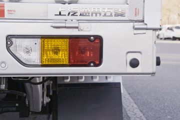 ���� �ٹ��¿� ������ 1.8L 125���� ���� 3.3�׵�������΢��(����)(��˫̥)(LZW1030LT6B)ͼƬ