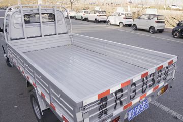 ���� �ٹ��¿� ������ 1.8L 125���� ���� 3.3�׵�������΢��(����)(��˫̥)(LZW1030LT6B)ͼƬ