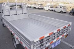 五菱 荣光新卡 基本型 1.8L 125马力 汽油 3.3米单排栏板微卡(国六)(后双胎)(LZW1030LT6B)