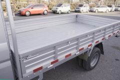 五菱 荣光新卡 基本型 1.8L 125马力 汽油 3.3米单排栏板微卡(国六)(后双胎)(LZW1030LT6B)