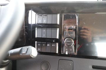 ���� ŷ��EST ������ 580���� 6X4 AMT�Զ���ǣ����(����)(��������)(BJ4259Y6DHL-13)ͼƬ