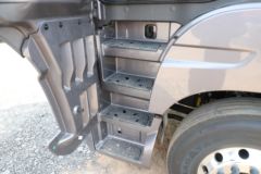 福田 欧曼EST 北方版 580马力 6X4 AMT自动挡牵引车(国六)(带缓速器)(BJ4259Y6DHL-13)