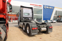 中国重汽 HOWO TH7重卡 680马力 6X4 AMT自动档牵引车(国六)(ZZ4257Y324HF1B)