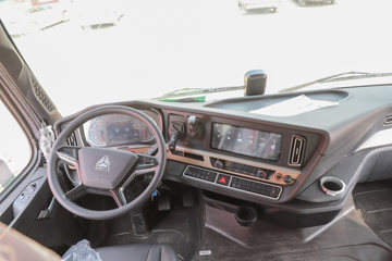 й HOWO TH7ؿ 680 6X4 AMTԶǣ()(ZZ4257Y324HF1B)ͼƬ