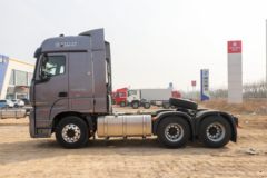 福田 欧曼EST 北方版 620马力 6X4 AMT自动档牵引车(液缓)