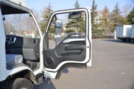 康铃H5&nbsp;冷藏车驾驶室图片