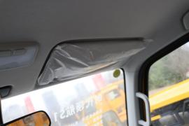 时代汽车底盘&nbsp;高空作业车驾驶室图片