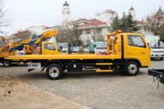 福田 时代领航S1 120马力 4X2 清障车(程力威牌)