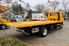 福田 时代领航S1 120马力 4X2 清障车(程力威牌)