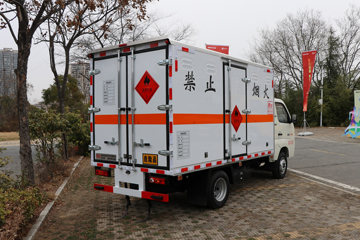 福田祥菱底盘&nbsp;爆破器材运输车外观图片