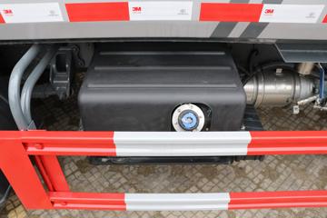 ����ʱ�� С��֮��3 115���� 4X2 ѹ��ʽ������(����)(��������)(CLW5040ZYSBDP)ͼƬ