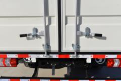 陕汽商用车 轩德X9 150马力 4X2 4.15米单排仓栅式轻卡(SX5040CCYNP6331)