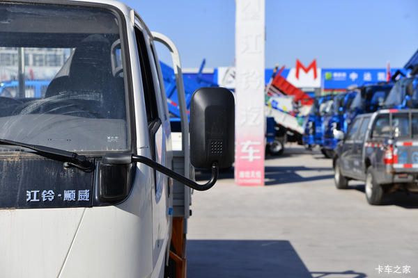 顺威小卡载货车无锡市火热促销中 让利高达0.68万