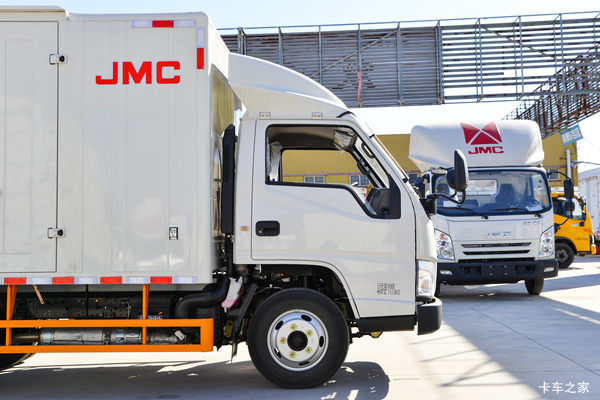 顺威小卡载货车无锡市火热促销中 让利高达0.88万