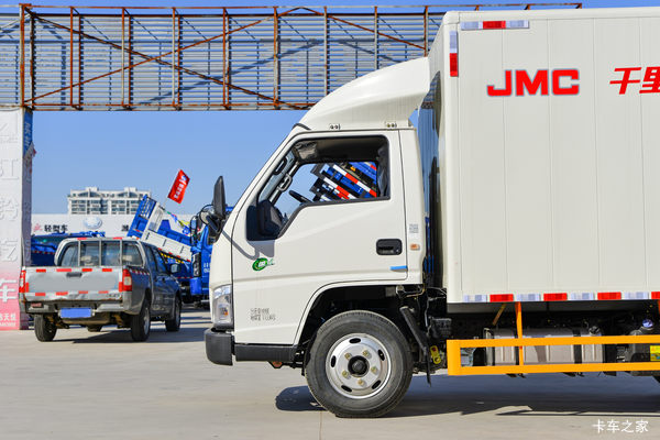 顺威小卡载货车无锡市火热促销中 让利高达0.88万