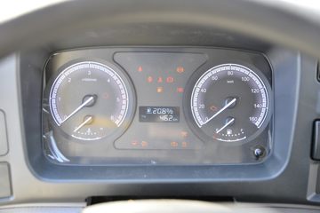 ���� ˳��С�� 143���� 3.7�׵�����ʽС��(����)(Һɲ)(JX5041XXYTCG26)ͼƬ