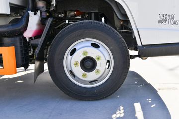 ���� ˳��С�� 143���� 3.7�׵�����ʽС��(����)(Һɲ)(JX5041XXYTCG26)ͼƬ