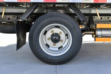 ���� ˳��С�� 143���� 3.7�׵�����ʽС��(����)(Һɲ)(JX5041XXYTCG26)ͼƬ