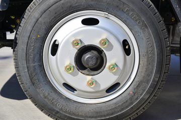 ���� ˳��С�� 143���� 3.7�׵�����ʽС��(����)(Һɲ)(JX5041XXYTCG26)ͼƬ