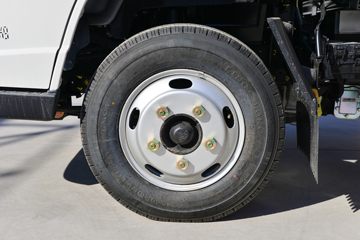 ���� ˳��С�� 143���� 3.7�׵�����ʽС��(����)(Һɲ)(JX5041XXYTCG26)ͼƬ