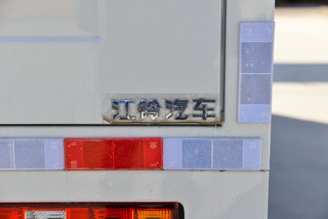 ���� ˳��С�� 143���� 3.7�׵�����ʽС��(����)(Һɲ)(JX5041XXYTCG26)ͼƬ