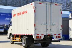 江铃 顺威小卡 143马力 3.7米单排厢式小卡(国六)(液刹)(JX5041XXYTCG26)