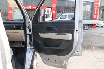 ������Խ��X3 PLUS 2022�� �콢�� 1.6L ���� 122���� 3.3�׵�������΢��(����)(SC1034NGD6B1)ͼƬ