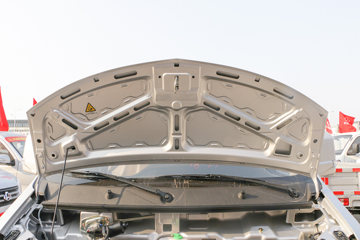 ������Խ��X3 PLUS 2022�� �콢�� 1.6L ���� 122���� 3.3�׵�������΢��(����)(SC1034NGD6B1)ͼƬ