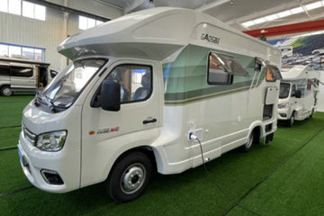 福田 祥菱M2 高配版 1.6L 122马力 汽油 旅居车(高赛华运牌)(CGS5031XLJ)